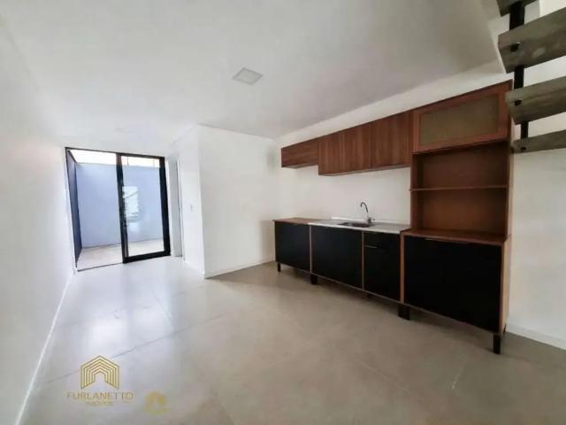 Casa / Sobrado para Venda em Joinville/SC Costa e Silva 2 Quartos