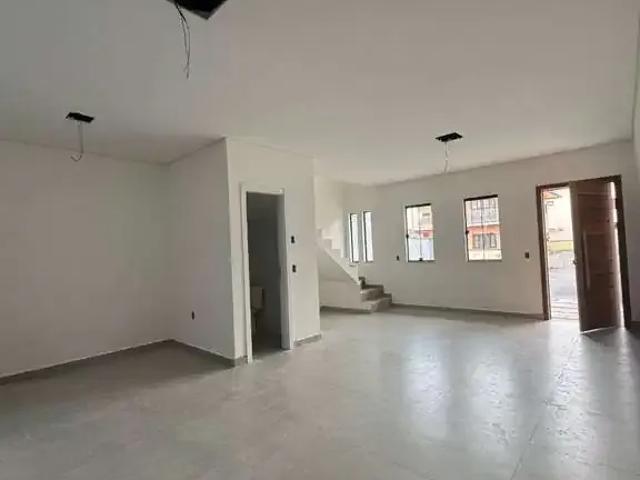 Casa / Sobrado para Venda em Joinville/SC Costa e Silva 2 Quartos