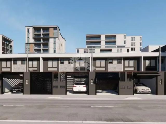 Casa / Sobrado para Venda em Joinville/SC Costa e Silva 2 Quartos