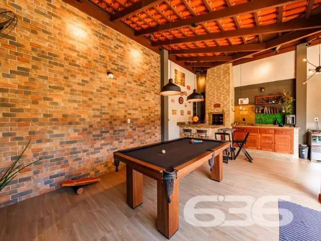 Casa / Sobrado para Venda em Joinville/SC Costa e Silva 3 Quartos