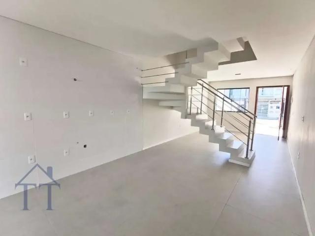 Casa / Sobrado para Venda em Joinville/SC Costa e Silva 3 Quartos