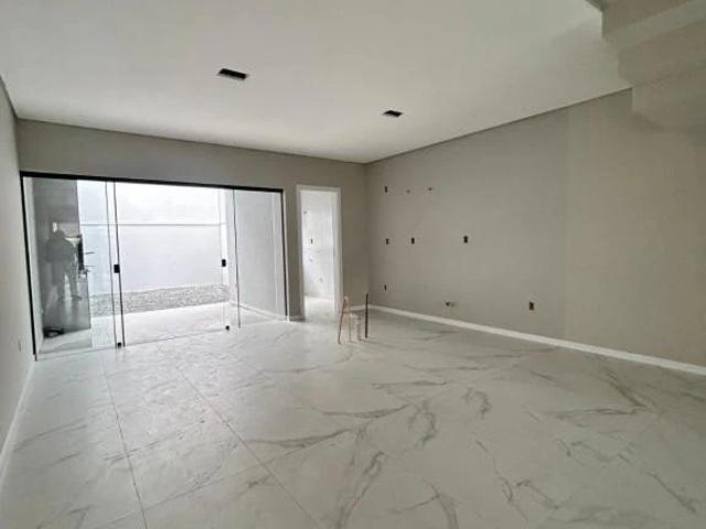 Casa / Sobrado para Venda em Joinville/SC Costa e Silva 3 Quartos