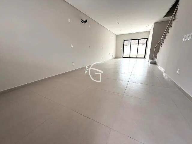 Casa / Sobrado para Venda em Joinville/SC Costa e Silva 3 Quartos