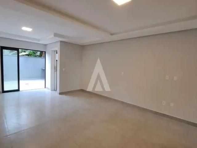 Casa / Sobrado para Venda em Joinville/SC Costa e Silva 3 Quartos