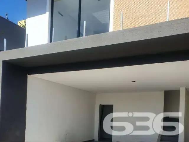 Casa / Sobrado para Venda em Joinville/SC Costa e Silva 3 Quartos