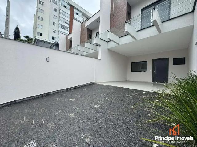 Casa / Sobrado para Venda em Joinville/SC Costa e Silva 3 Quartos