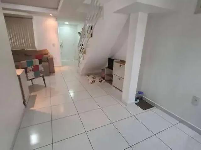 Casa / Sobrado para Venda em Joinville/SC Costa e Silva 3 Quartos