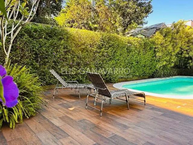 Casa / Sobrado para Venda em Joinville/SC Costa e Silva 4 Quartos