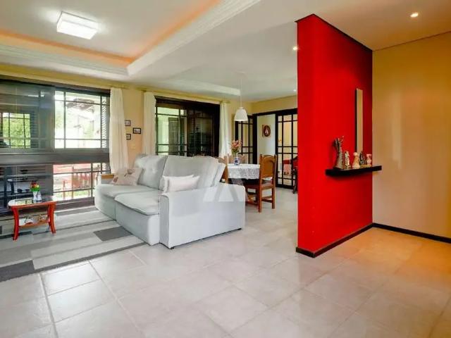 Casa / Sobrado para Venda em Joinville/SC Costa e Silva 4 Quartos