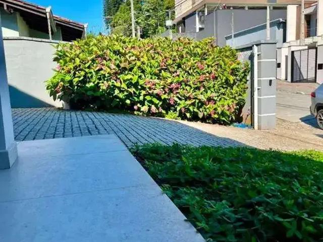 Casa / Sobrado para Venda em Joinville/SC Costa e Silva 4 Quartos