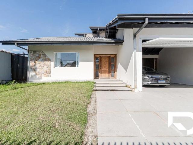 Casa / Sobrado para Venda em Joinville/SC Costa e Silva 5 Quartos