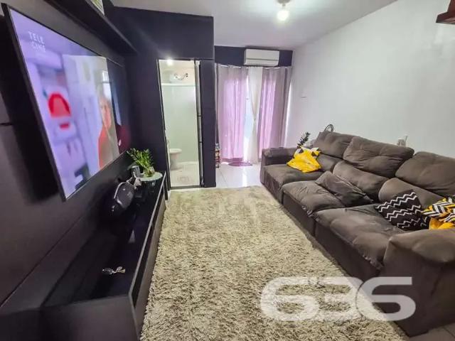Casa / Sobrado para Venda em Joinville/SC Espinheiros 2 Quartos