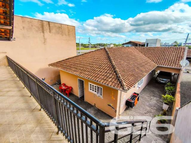 Casa / Sobrado para Venda em Joinville/SC Espinheiros 3 Quartos