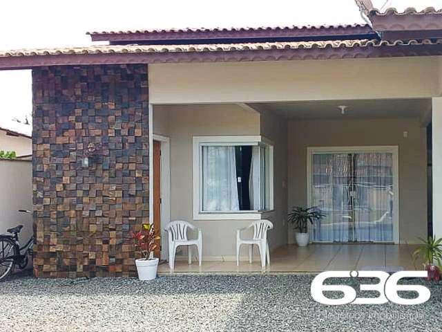 Casa / Sobrado para Venda em Joinville/SC Espinheiros 3 Quartos