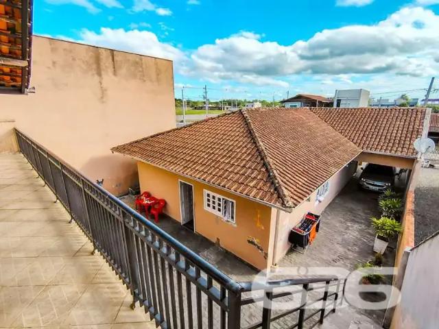 Casa / Sobrado para Venda em Joinville/SC Espinheiros 3 Quartos