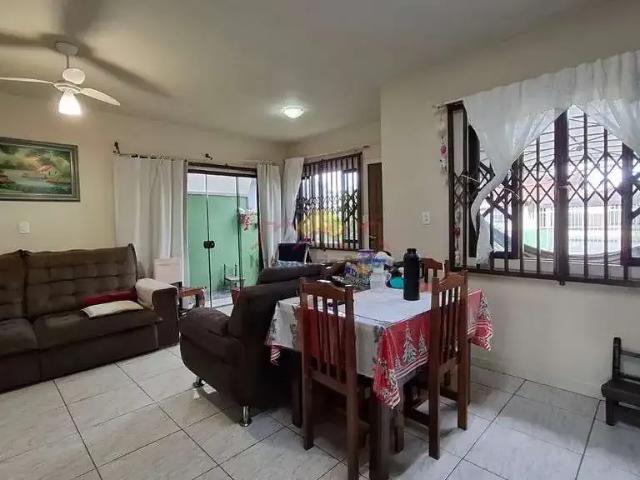 Casa / Sobrado para Venda em Joinville/SC Fátima 3 Quartos