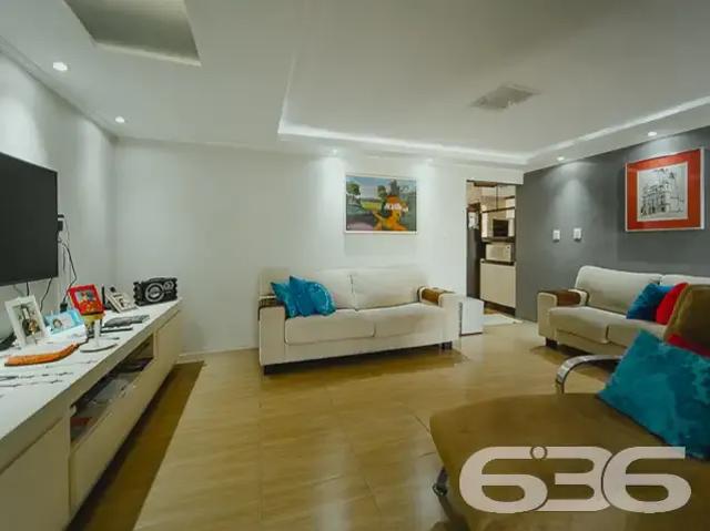 Casa / Sobrado para Venda em Joinville/SC Fátima 4 Quartos