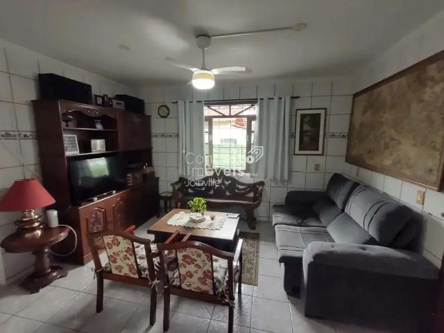 Casa / Sobrado para Venda em Joinville/SC Fátima 5 Quartos