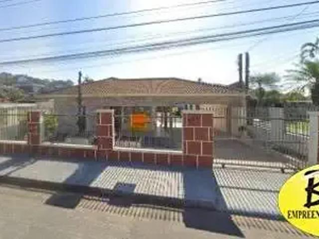 Casa / Sobrado para Venda em Joinville/SC Floresta 4 Quartos