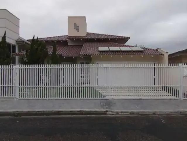 Casa / Sobrado para Venda em Joinville/SC Floresta 5 Quartos