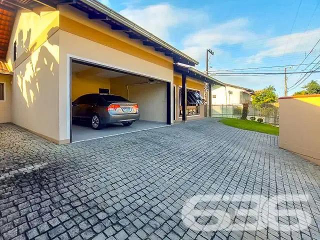 Casa / Sobrado para Venda em Joinville/SC Floresta 2 Quartos