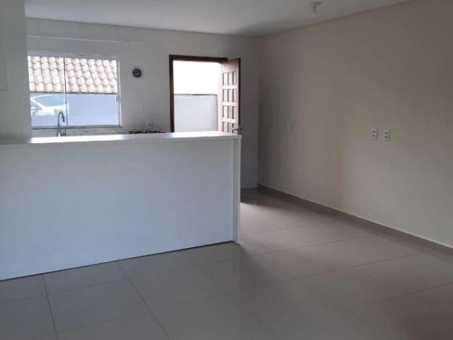 Casa / Sobrado para Venda em Joinville/SC Floresta 2 Quartos