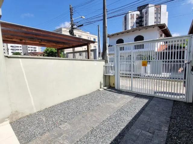 Casa / Sobrado para Venda em Joinville/SC Floresta 2 Quartos