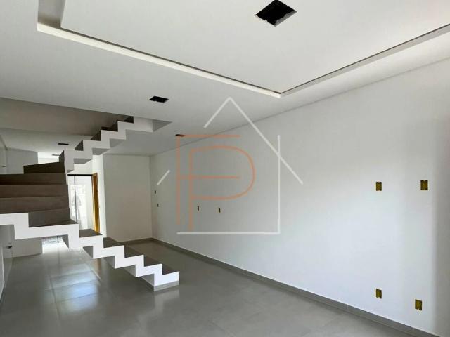 Casa / Sobrado para Venda em Joinville/SC Floresta 2 Quartos