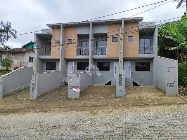 Casa / Sobrado para Venda em Joinville/SC Floresta 2 Quartos