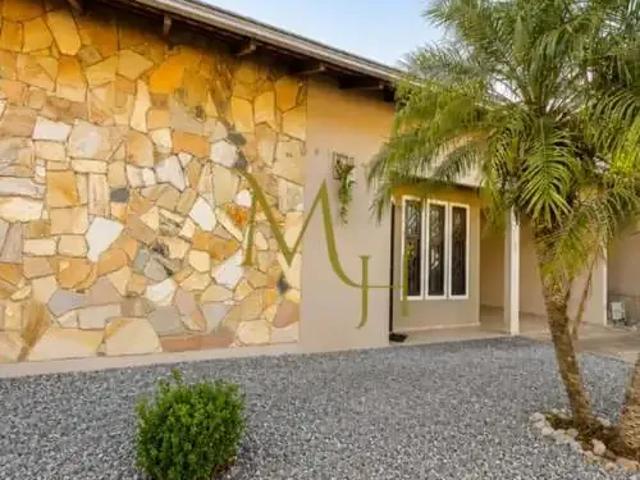 Casa / Sobrado para Venda em Joinville/SC Floresta 3 Quartos