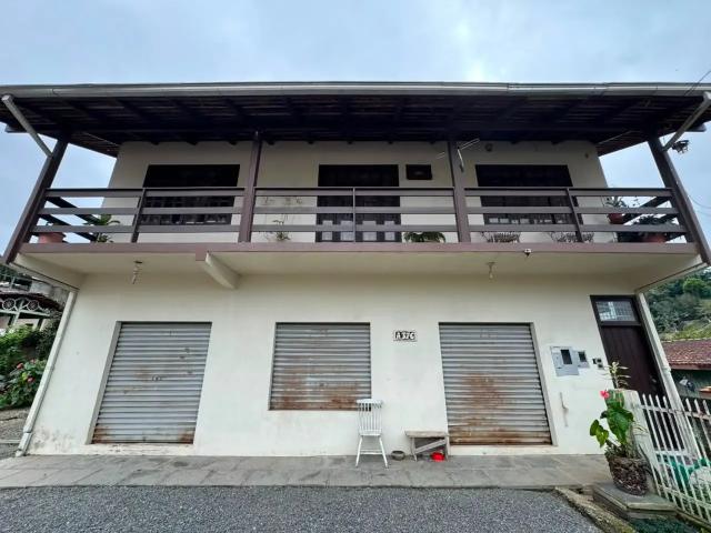 Casa / Sobrado para Venda em Joinville/SC Floresta 3 Quartos