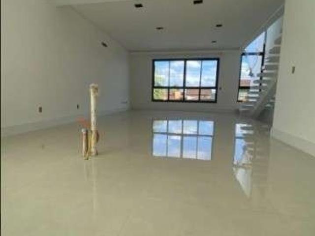 Casa / Sobrado para Venda em Joinville/SC Floresta 3 Quartos