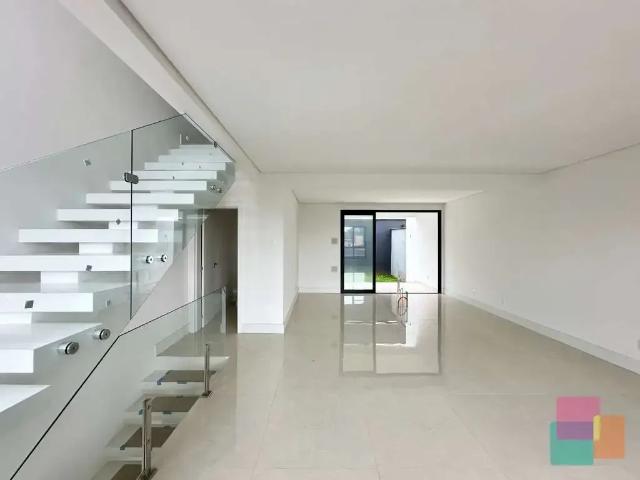 Casa / Sobrado para Venda em Joinville/SC Floresta 3 Quartos