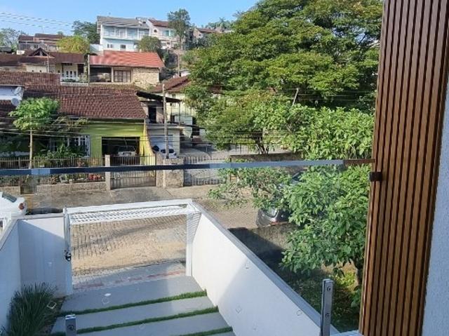 Casa / Sobrado para Venda em Joinville/SC Floresta 3 Quartos