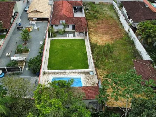 Casa / Sobrado para Venda em Joinville/SC Floresta 3 Quartos