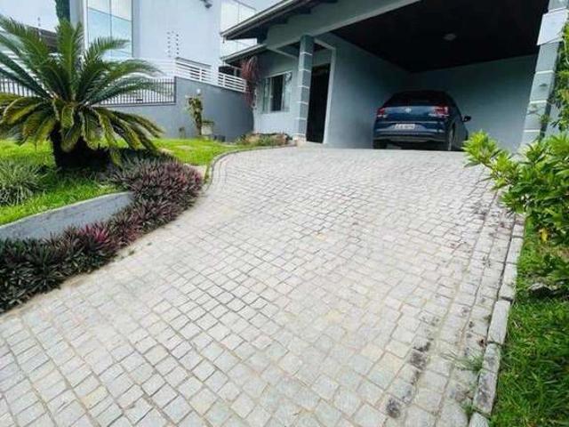 Casa / Sobrado para Venda em Joinville/SC Floresta 3 Quartos