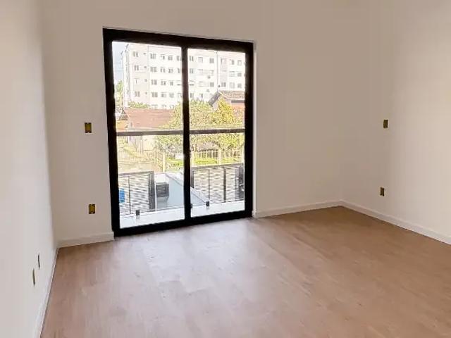 Casa / Sobrado para Venda em Joinville/SC Floresta 3 Quartos