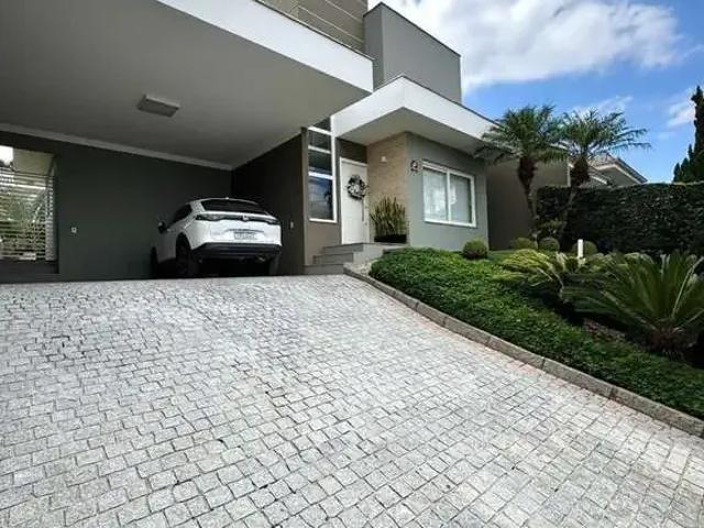 Casa / Sobrado para Venda em Joinville/SC Floresta 3 Quartos