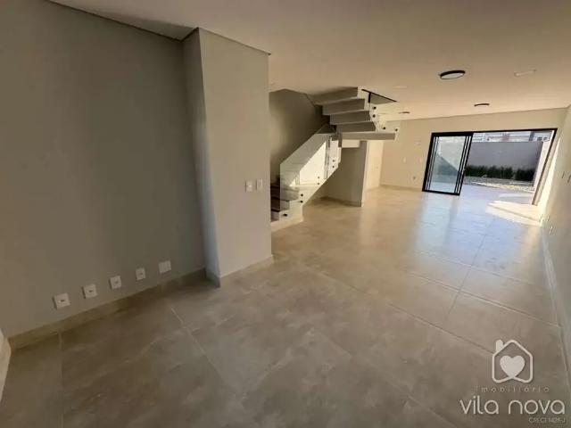 Casa / Sobrado para Venda em Joinville/SC Floresta 3 Quartos