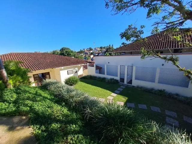 Casa / Sobrado para Venda em Joinville/SC Floresta 3 Quartos