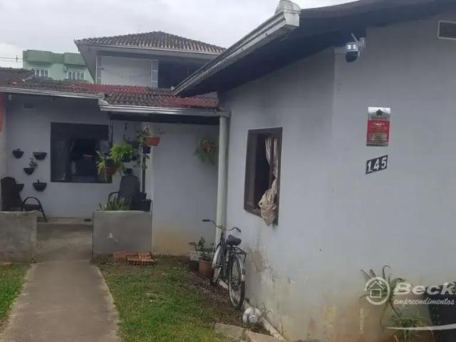 Casa / Sobrado para Venda em Joinville/SC Floresta 3 Quartos