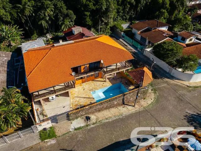 Casa / Sobrado para Venda em Joinville/SC Anita Garibaldi 3 Quartos