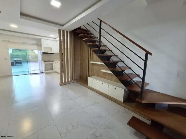 Casa / Sobrado para Venda em Joinville/SC Glória 3 Quartos