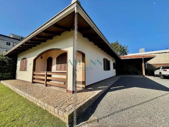 Casa / Sobrado para Venda em Joinville/SC Glória 3 Quartos