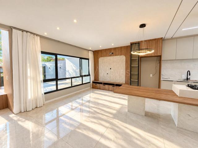 Casa / Sobrado para Venda em Joinville/SC Glória 3 Quartos