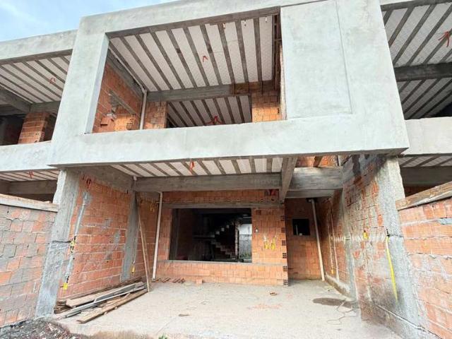 Casa / Sobrado para Venda em Joinville/SC Glória 3 Quartos