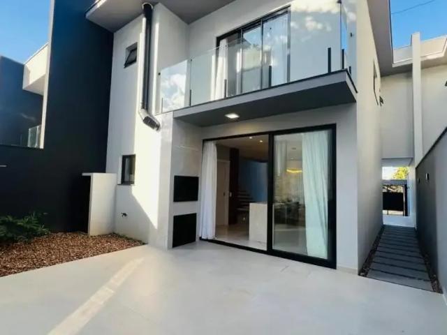 Casa / Sobrado para Venda em Joinville/SC Glória 3 Quartos