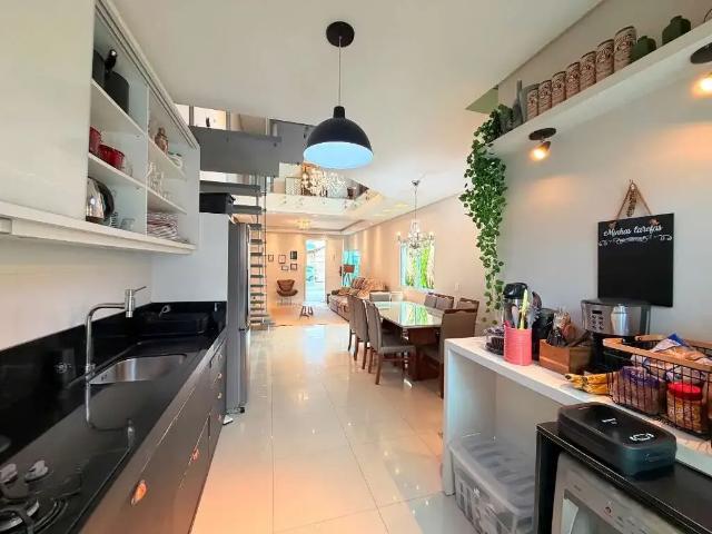 Casa / Sobrado para Venda em Joinville/SC Glória 3 Quartos