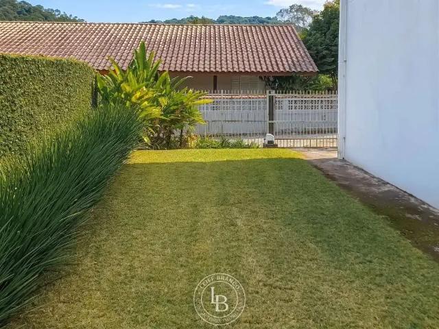 Casa / Sobrado para Venda em Joinville/SC Glória 3 Quartos