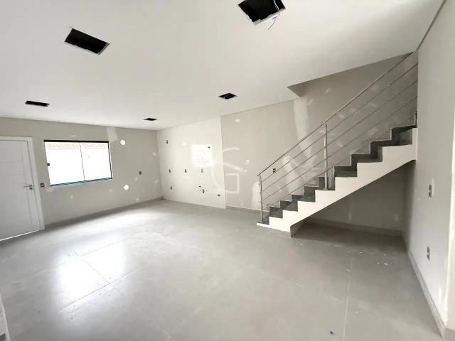 Casa / Sobrado para Venda em Joinville/SC Glória 3 Quartos